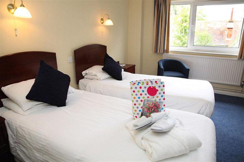 Best Western Plus Oaklands Hotel Thorpe St Andrew Chambre photo